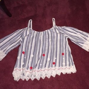 Crown and ivy cold shoulder top